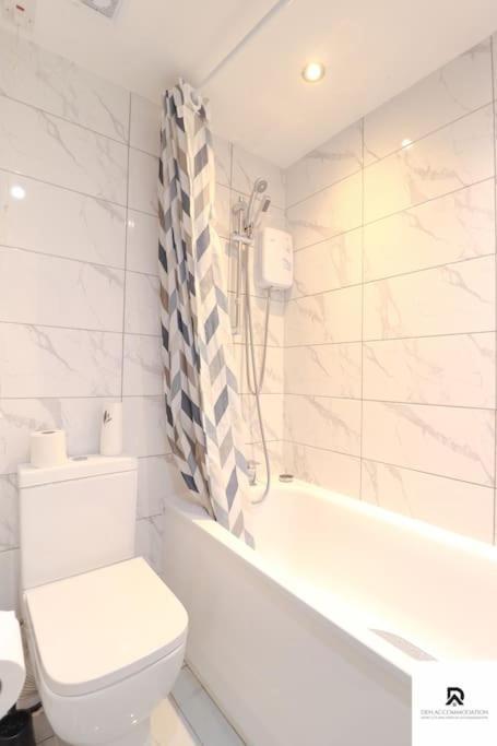 Den Accommodation & Short Lets Greenwich London - 3 Bed House Exterior foto