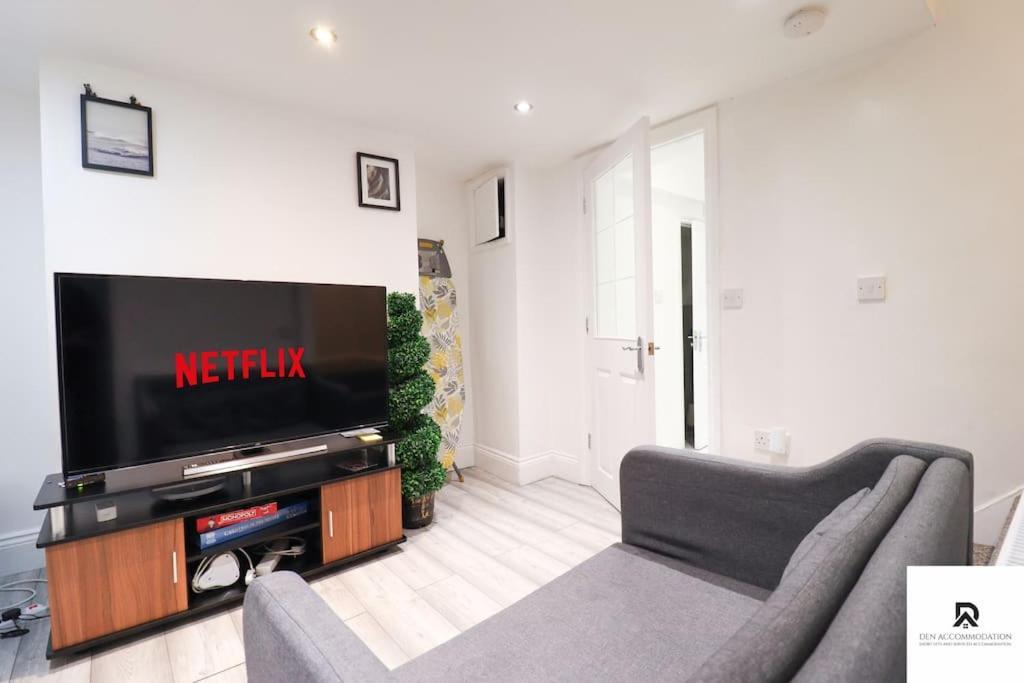 Den Accommodation & Short Lets Greenwich London - 3 Bed House Exterior foto