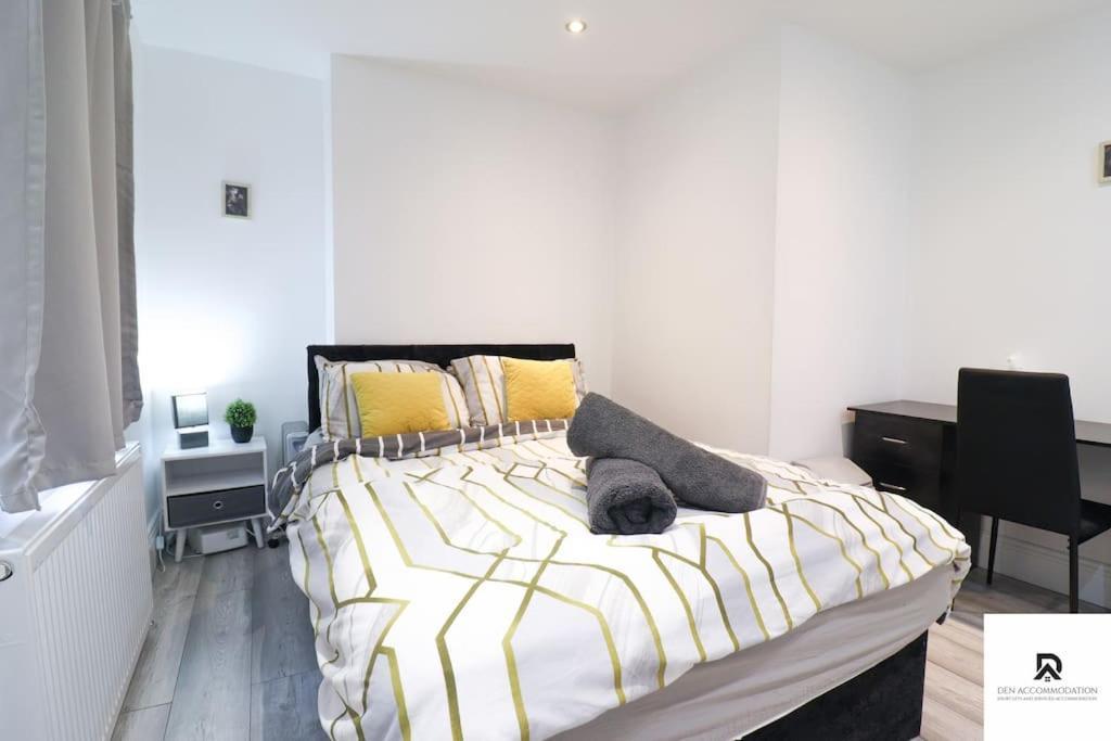 Den Accommodation & Short Lets Greenwich London - 3 Bed House Exterior foto